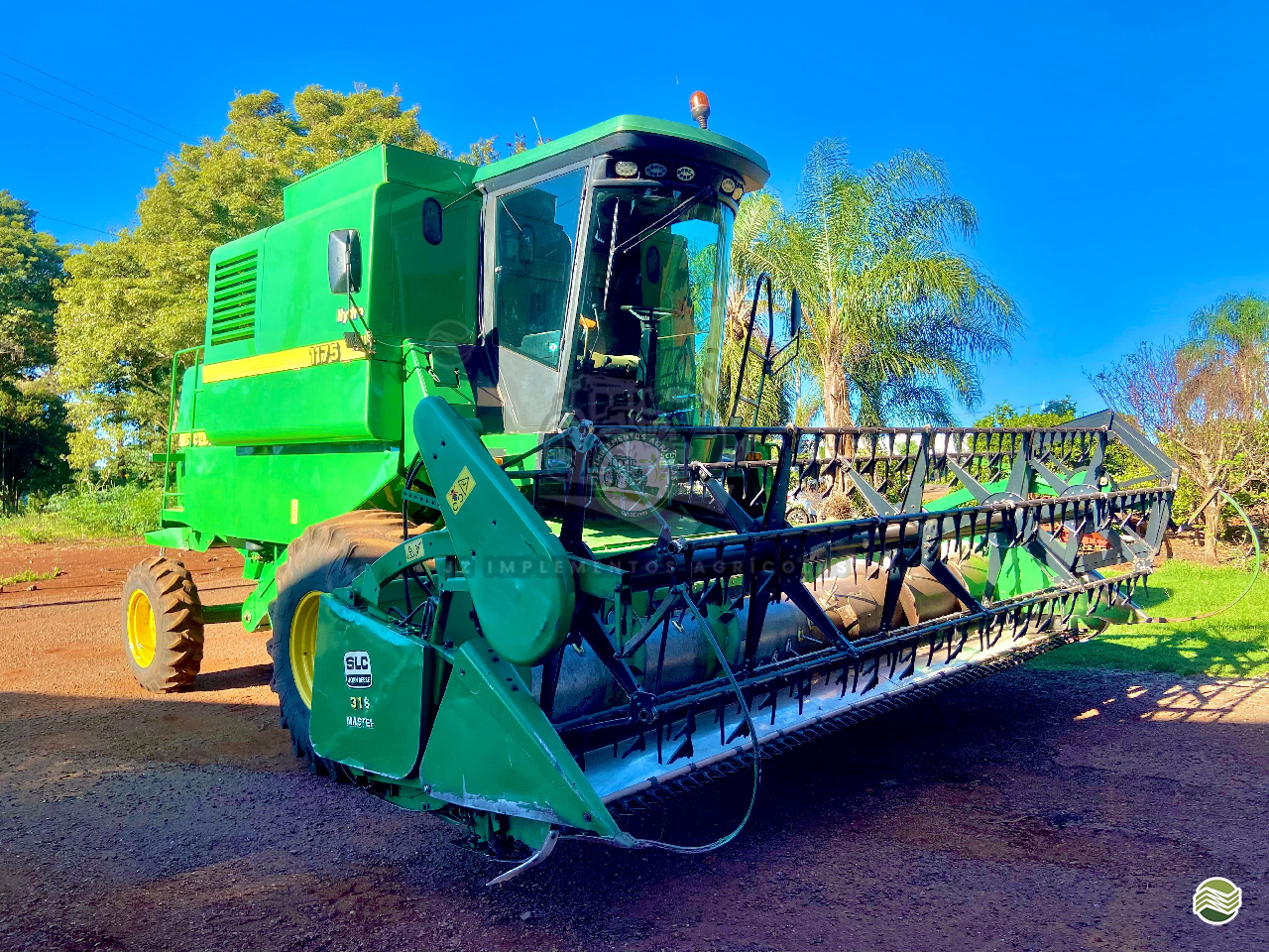 COLHEITADEIRA JOHN DEERE JOHN DEERE 1175 JZ Implementos Agrícolas TOLEDO PARANÁ PR